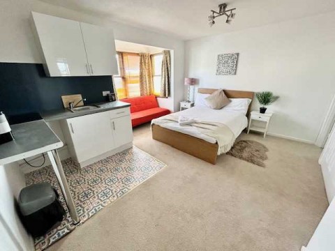 View Full Details for Sackville Road, Room 5, Brighton