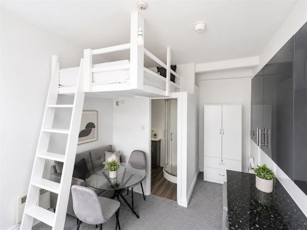Oriental Place, Flat 9, Brighton