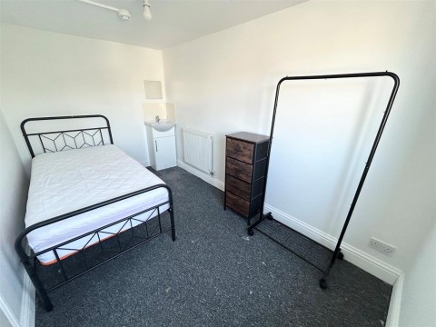 View Full Details for Bristol Street, Room 6, Brighton