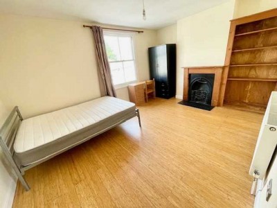 Images for Cobden Road, Brighton EAID:TT BID:KHA1