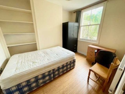 Images for Cobden Road, Brighton EAID:TT BID:KHA1